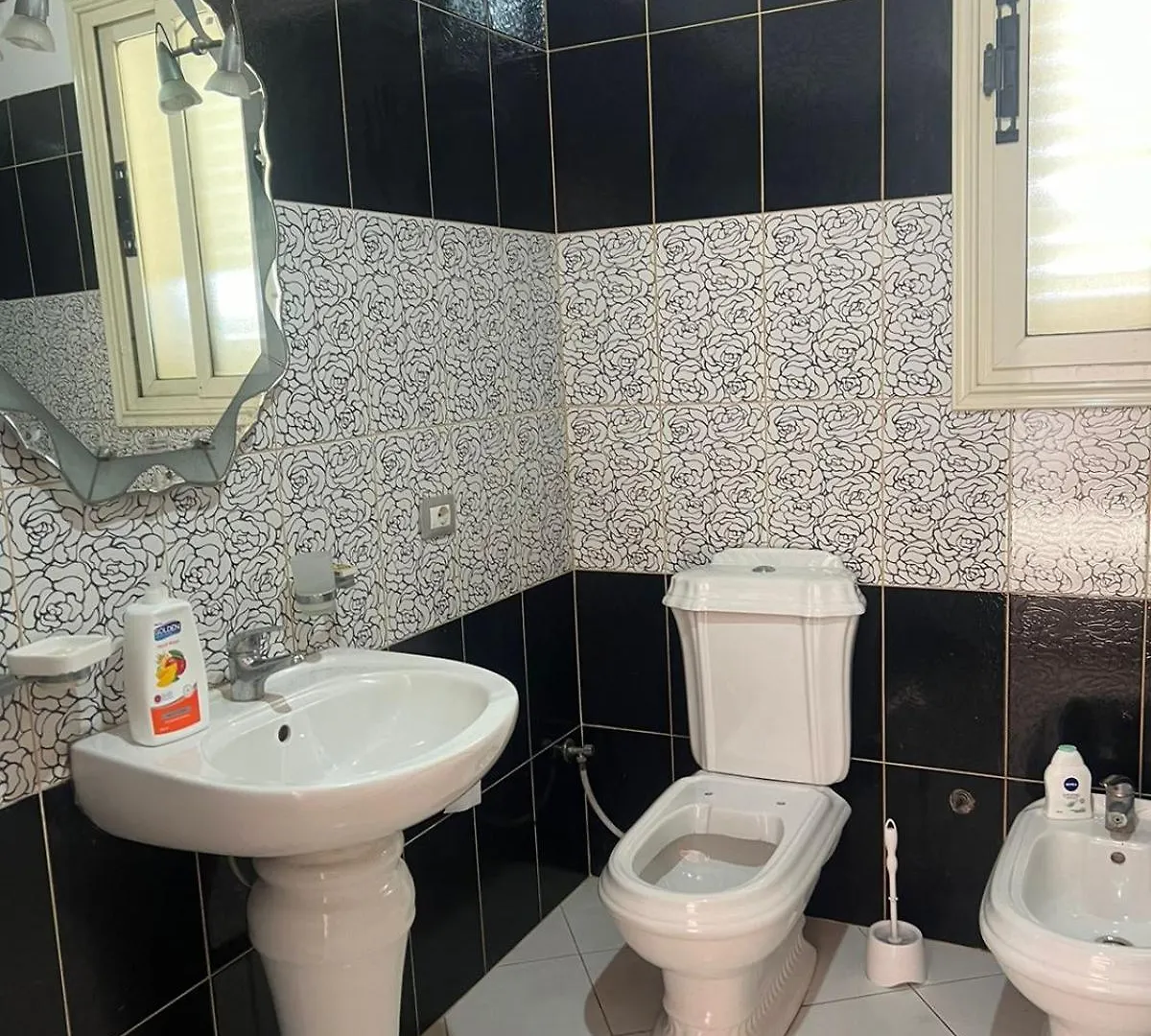 Nori House Hotel Vlore 0*,